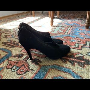 J crew Suede Booties 5.5 Gently Used Beautiful